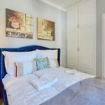 The Doors Boutique Apartment Mosonmagyaróvár