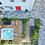 The Doors Boutique Apartment