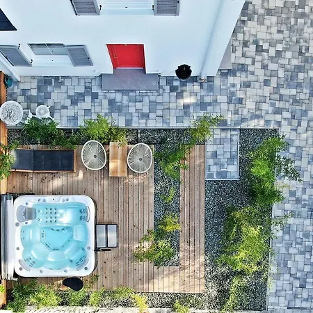 The Doors Boutique Apartment